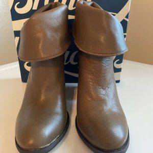 Lucky Brand LK-ETHANN Women's boots